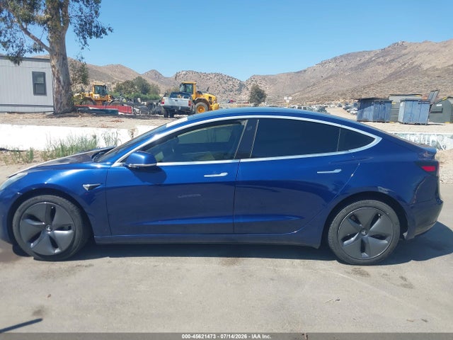 Продажа на аукционе авто 2019 Tesla Model 3 Long Range/performance, vin: 5YJ3E1EB4KF421478, номер лота: 45621473