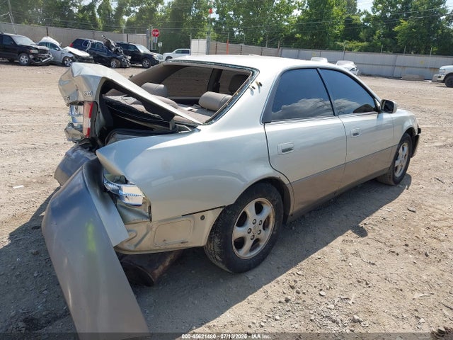1998 Lexus Es 300 მანქანა იყიდება აუქციონზე, vin: JT8BF28G7W0094339, აუქციონის ნომერი: 45621480