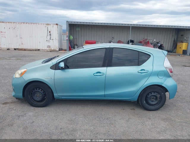 Toyota Prius C One 2014 JTDKDTB32E1067688 Image 14