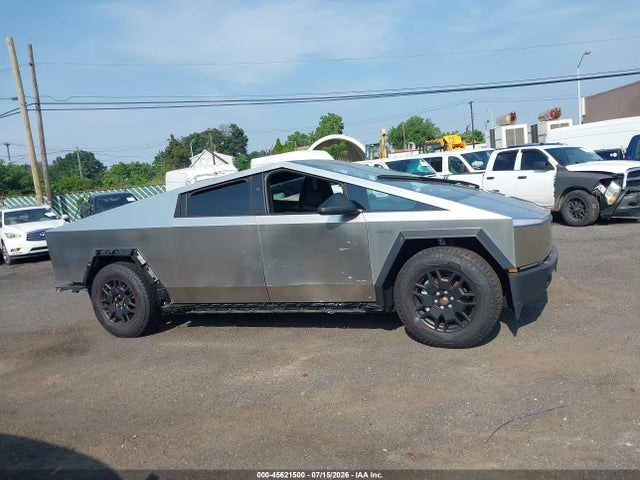 45621500 :رقم المزاد ، 7G2CEHEE9RA031421 vin ، 2024 Tesla Cybertruck Cyberbeast مزاد بيع