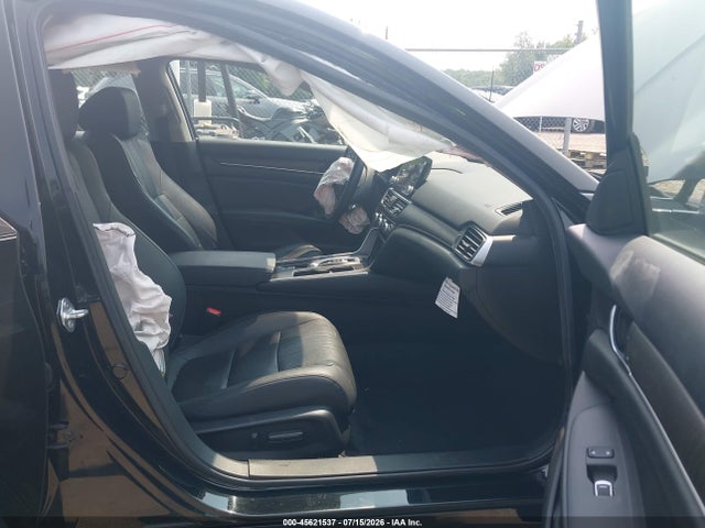 45621537 :رقم المزاد ، 1HGCV2F96MA004801 vin ، 2021 Honda Accord Touring مزاد بيع