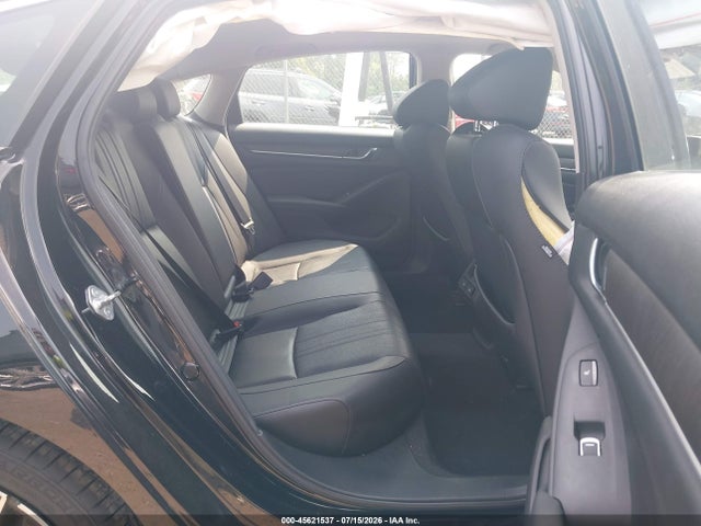 45621537 :رقم المزاد ، 1HGCV2F96MA004801 vin ، 2021 Honda Accord Touring مزاد بيع