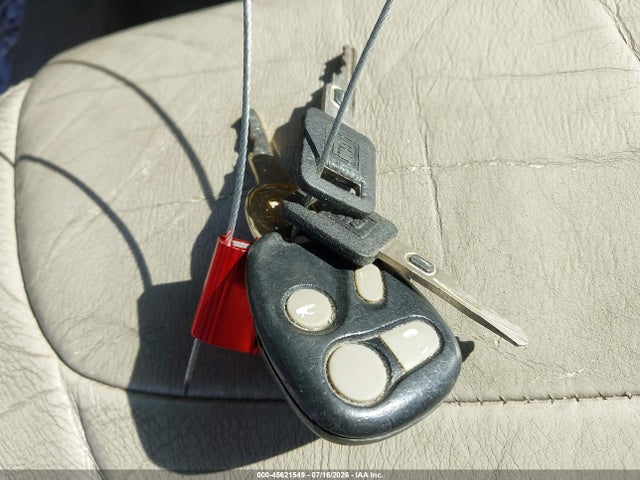 1999 Cadillac Deville D'elegance მანქანა იყიდება აუქციონზე, vin: 1G6KE54Y1XU704107, აუქციონის ნომერი: 45621549