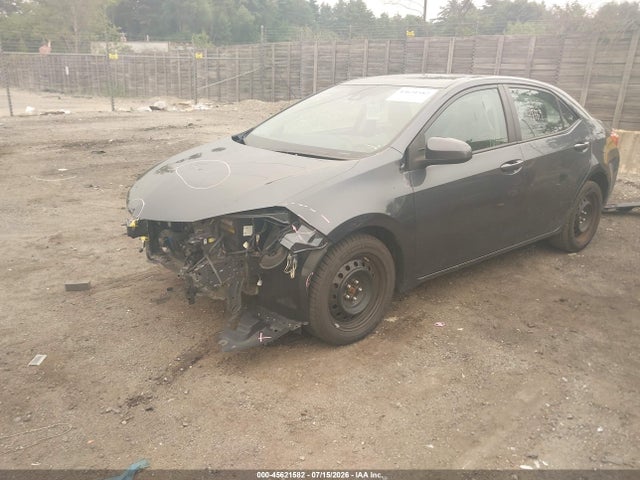 Toyota COROLLA LE 2018 2T1BURHE2JC037883 Image 2