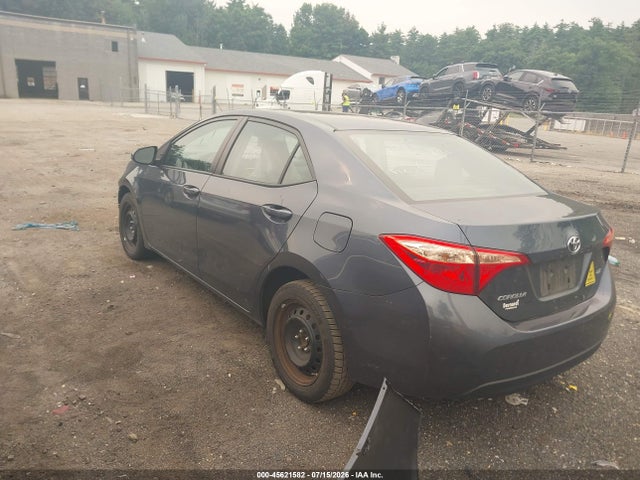 Toyota COROLLA LE 2018 2T1BURHE2JC037883 Image 3