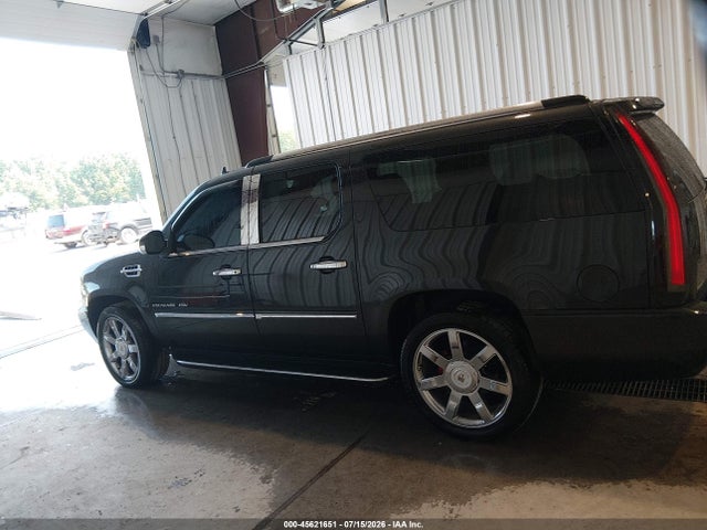 2012 Cadillac Escalade Esv Luxury მანქანა იყიდება აუქციონზე, vin: 1GYS4HEF3CR158805, აუქციონის ნომერი: 45621651