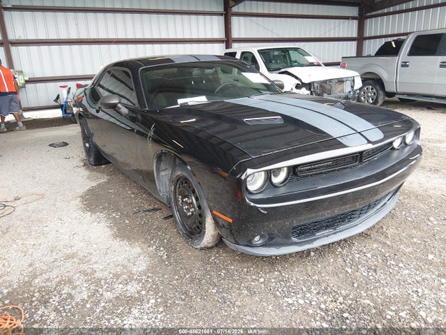 45621681 :رقم المزاد ، 2C3CDZAG1GH245482 vin ، 2016 Dodge Challenger Sxt مزاد بيع