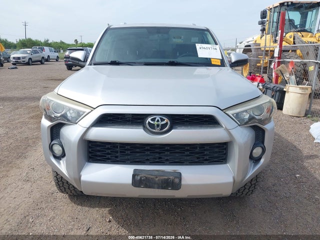 Aukcja sprzedaży 2018 Toyota 4runner Sr5, vin: JTEZU5JRXJ5171702, numer aukcji: 45621738