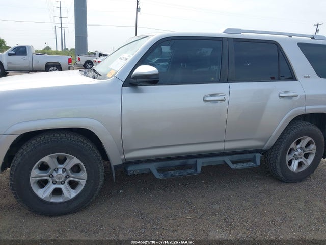 Aukcja sprzedaży 2018 Toyota 4runner Sr5, vin: JTEZU5JRXJ5171702, numer aukcji: 45621738
