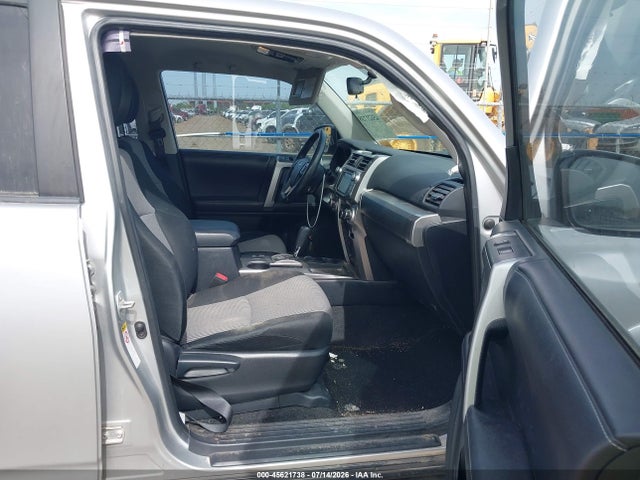 Aukcja sprzedaży 2018 Toyota 4runner Sr5, vin: JTEZU5JRXJ5171702, numer aukcji: 45621738