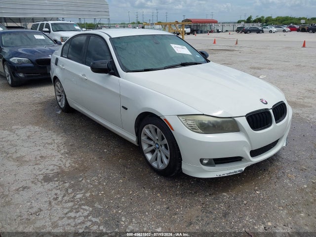 Продажа на аукционе авто 2011 Bmw 328i, vin: WBAPH5C50BA440676, номер лота: 45621802