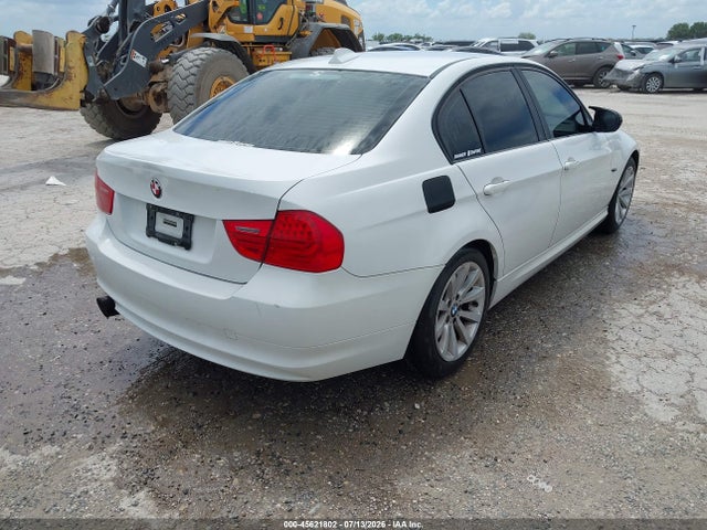 Продажа на аукционе авто 2011 Bmw 328i, vin: WBAPH5C50BA440676, номер лота: 45621802