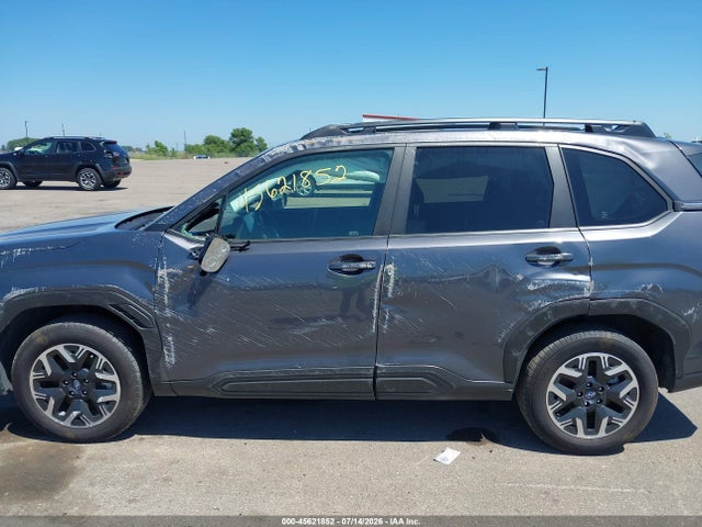 JF2SLDDC8SH586979 Subaru Forester Premium