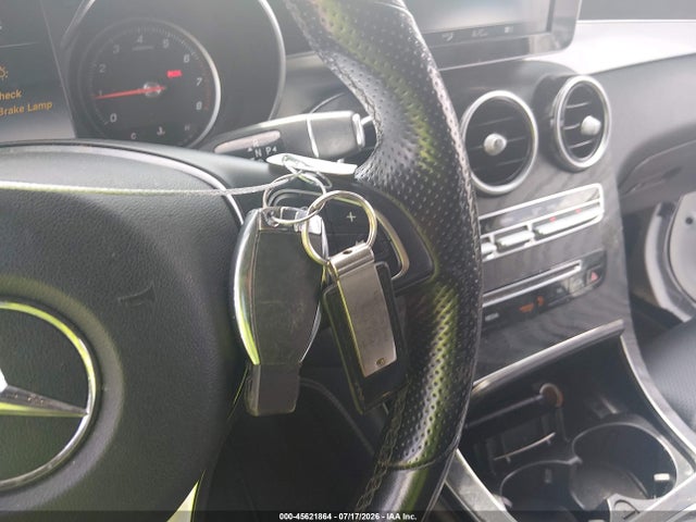 45621864 :رقم المزاد ، WDC0G4KB5KF664922 vin ، 2019 Mercedes-benz Glc 300 4matic مزاد بيع