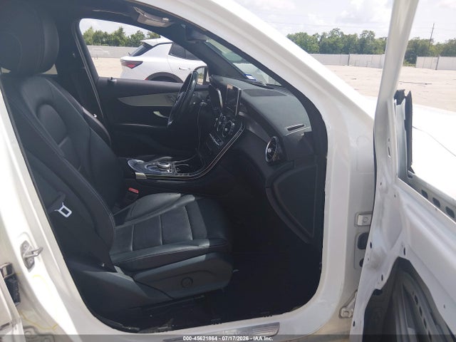 45621864 :رقم المزاد ، WDC0G4KB5KF664922 vin ، 2019 Mercedes-benz Glc 300 4matic مزاد بيع