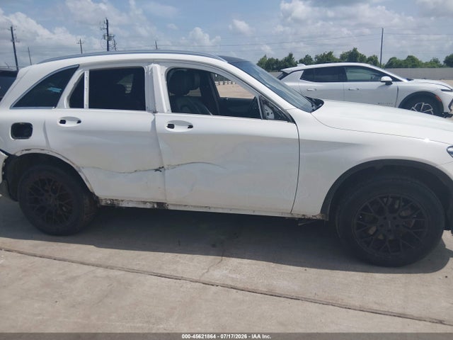 45621864 :رقم المزاد ، WDC0G4KB5KF664922 vin ، 2019 Mercedes-benz Glc 300 4matic مزاد بيع