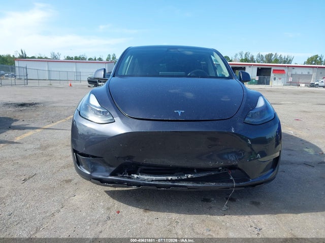 Продаж на аукціоні авто 2024 Tesla Model Y Long Range Dual Motor All-wheel Drive, vin: 7SAYGDEE2RA317125, номер лоту: 45621881