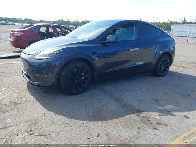 Продаж на аукціоні авто 2024 Tesla Model Y Long Range Dual Motor All-wheel Drive, vin: 7SAYGDEE2RA317125, номер лоту: 45621881