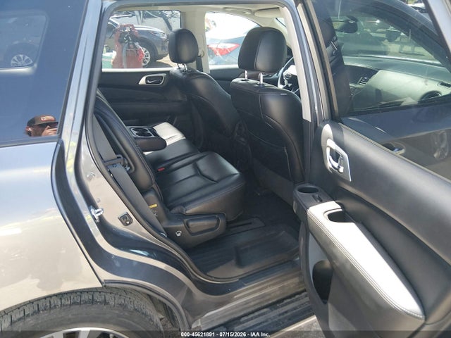 Aukcja sprzedaży 2017 Nissan Pathfinder Platinum, vin: 5N1DR2MN0HC631068, numer aukcji: 45621891