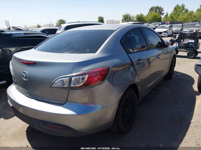 45621900 :رقم المزاد ، JM1BL1VG8B1461309 vin ، 2011 Mazda Mazda3 I Touring مزاد بيع