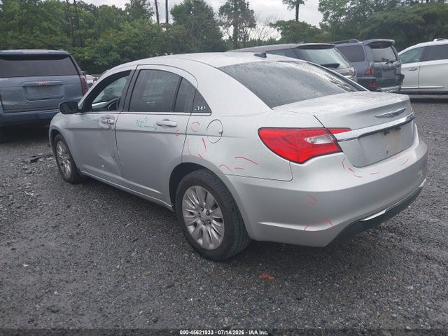 2012 Chrysler 200 Lx მანქანა იყიდება აუქციონზე, vin: 1C3CCBAB9CN104949, აუქციონის ნომერი: 45621933