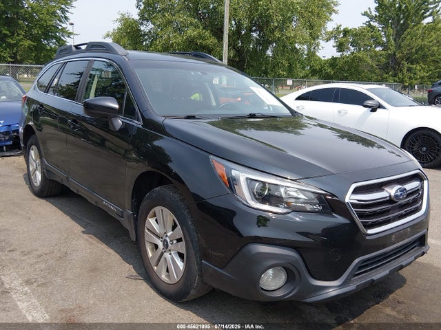 45621985 :رقم المزاد ، 4S4BSACC8J3285427 vin ، 2018 Subaru Outback 2.5i Premium مزاد بيع