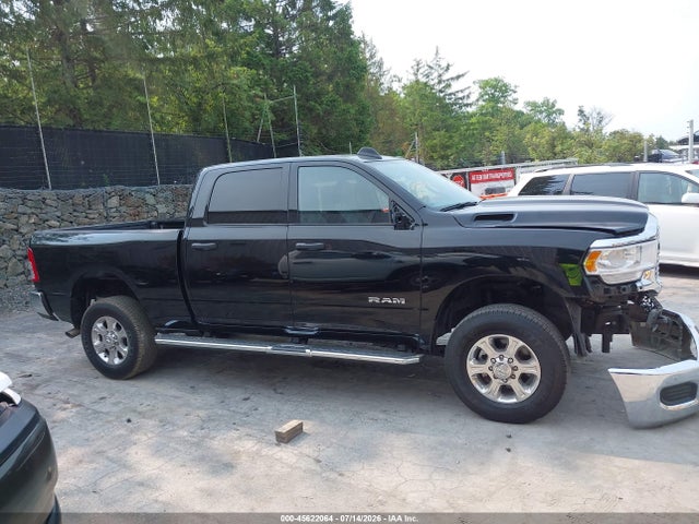 45622064 :رقم المزاد ، 3C6UR5DJ0RG400129 vin ، 2024 Ram 2500 Big Horn  4x4 6'4 Box مزاد بيع