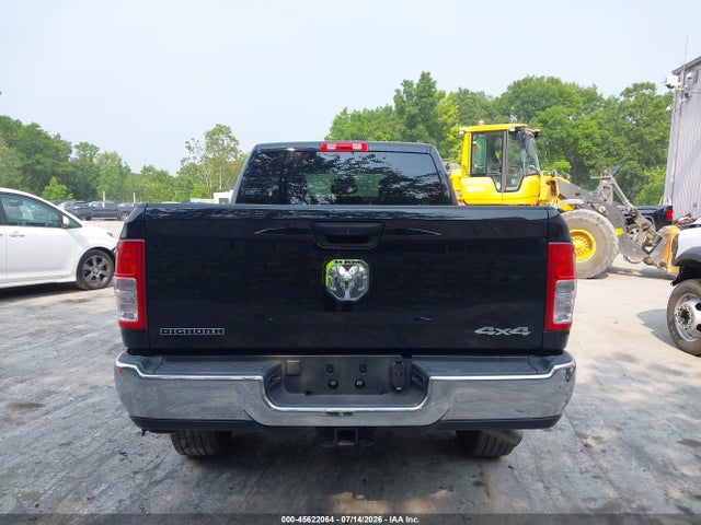 45622064 :رقم المزاد ، 3C6UR5DJ0RG400129 vin ، 2024 Ram 2500 Big Horn  4x4 6'4 Box مزاد بيع