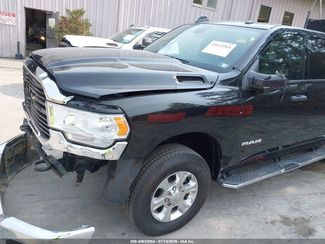 45622064 :رقم المزاد ، 3C6UR5DJ0RG400129 vin ، 2024 Ram 2500 Big Horn  4x4 6'4 Box مزاد بيع