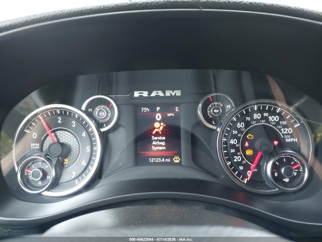 45622064 :رقم المزاد ، 3C6UR5DJ0RG400129 vin ، 2024 Ram 2500 Big Horn  4x4 6'4 Box مزاد بيع