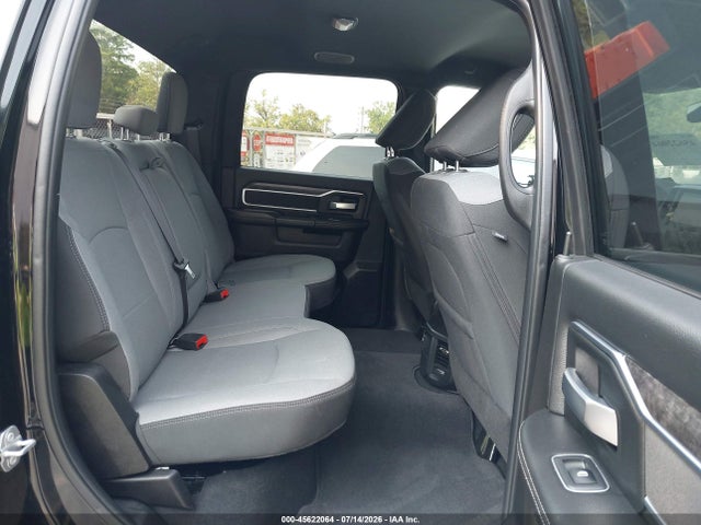 45622064 :رقم المزاد ، 3C6UR5DJ0RG400129 vin ، 2024 Ram 2500 Big Horn  4x4 6'4 Box مزاد بيع