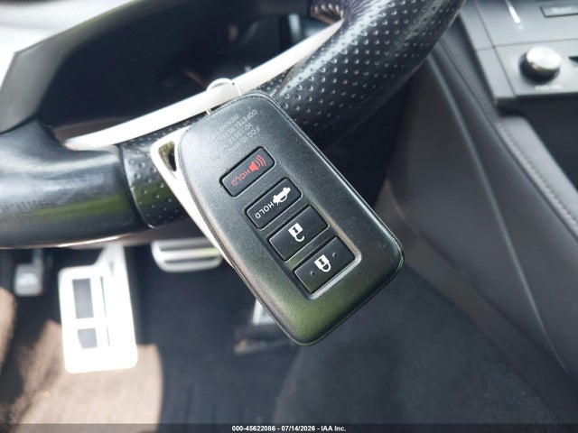 45622086 :رقم المزاد ، JTHSM5BCXG5001900 vin ، 2016 Lexus Rc 300 مزاد بيع