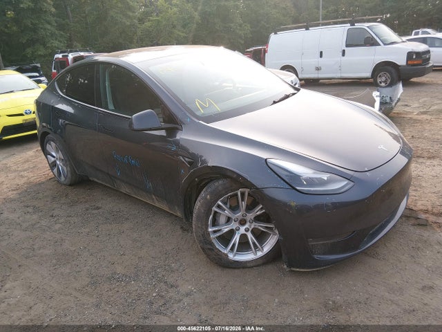 2024 Tesla Model Y Long Range Dual Motor All-wheel Drive მანქანა იყიდება აუქციონზე, vin: 7SAYGDEE7RA221152, აუქციონის ნომერი: 45622105