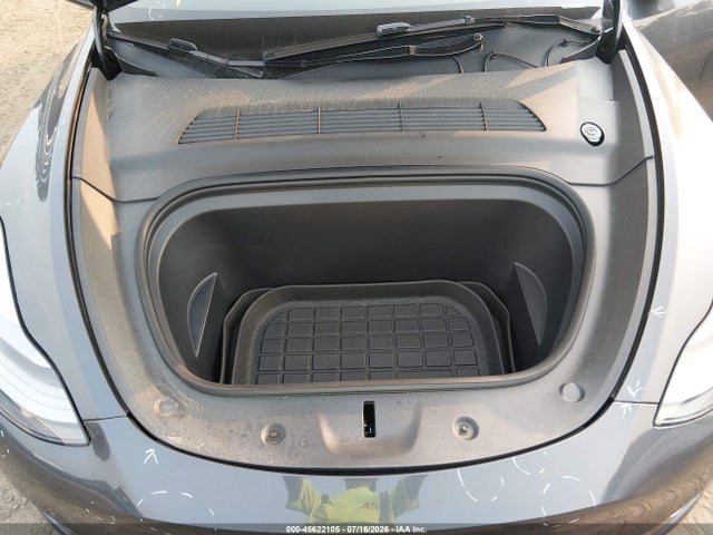 2024 Tesla Model Y Long Range Dual Motor All-wheel Drive მანქანა იყიდება აუქციონზე, vin: 7SAYGDEE7RA221152, აუქციონის ნომერი: 45622105