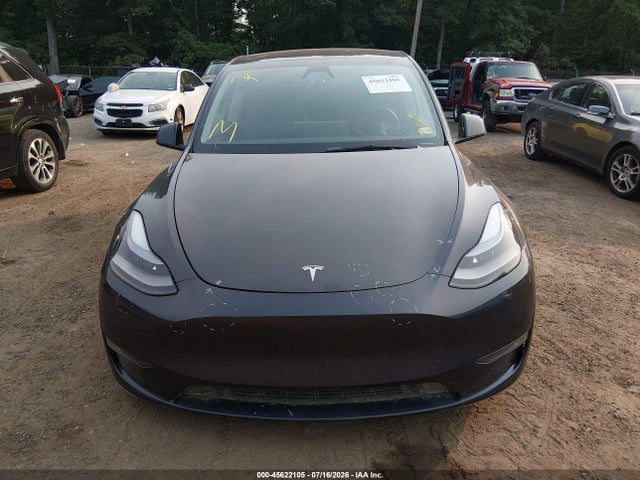 2024 Tesla Model Y Long Range Dual Motor All-wheel Drive მანქანა იყიდება აუქციონზე, vin: 7SAYGDEE7RA221152, აუქციონის ნომერი: 45622105