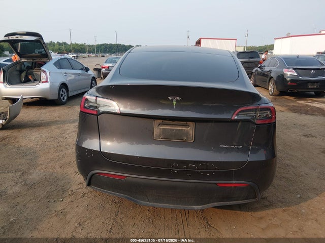 2024 Tesla Model Y Long Range Dual Motor All-wheel Drive მანქანა იყიდება აუქციონზე, vin: 7SAYGDEE7RA221152, აუქციონის ნომერი: 45622105