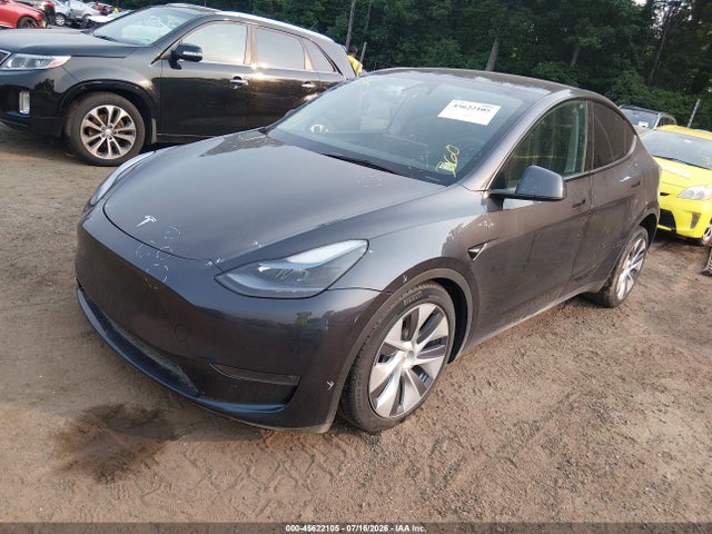 2024 Tesla Model Y Long Range Dual Motor All-wheel Drive მანქანა იყიდება აუქციონზე, vin: 7SAYGDEE7RA221152, აუქციონის ნომერი: 45622105