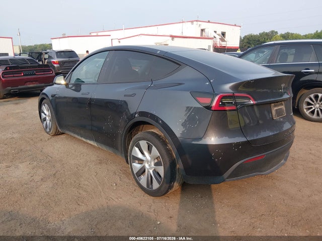 2024 Tesla Model Y Long Range Dual Motor All-wheel Drive მანქანა იყიდება აუქციონზე, vin: 7SAYGDEE7RA221152, აუქციონის ნომერი: 45622105