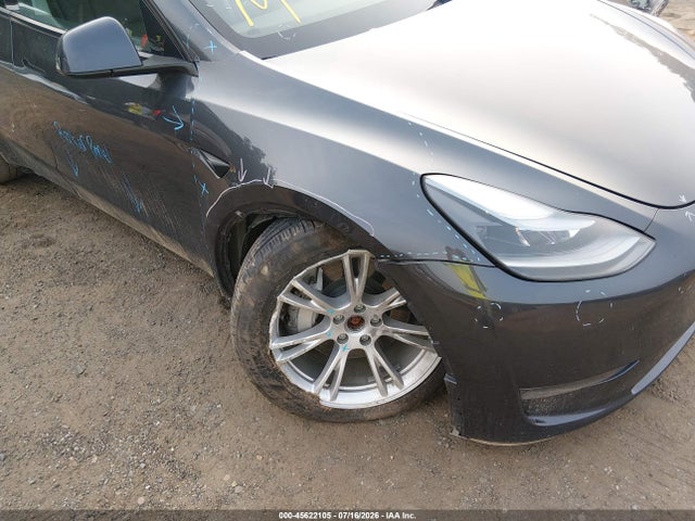 2024 Tesla Model Y Long Range Dual Motor All-wheel Drive მანქანა იყიდება აუქციონზე, vin: 7SAYGDEE7RA221152, აუქციონის ნომერი: 45622105