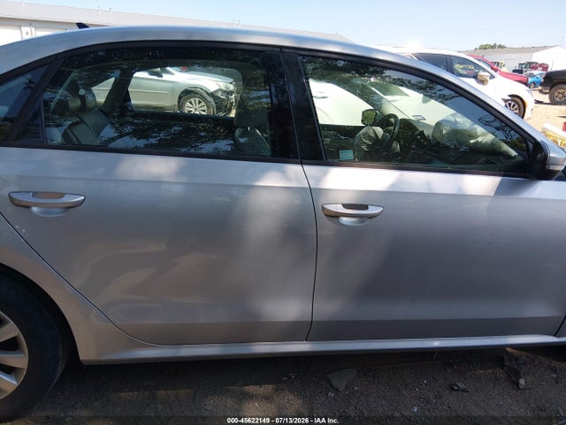 Продажа на аукционе авто 2015 Volkswagen Passat 1.8t Wolfsburg Edition, vin: 1VWAS7A33FC028458, номер лота: 45622149