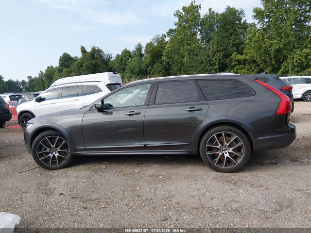 45622157 :رقم المزاد ، YV4A22NL5L1115928 vin ، 2020 Volvo V90 Cross Country T6 مزاد بيع