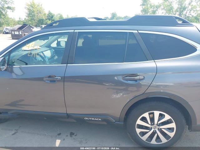 45622190 :رقم المزاد ، 4S4BTACC1N3201600 vin ، 2022 Subaru Outback Premium مزاد بيع