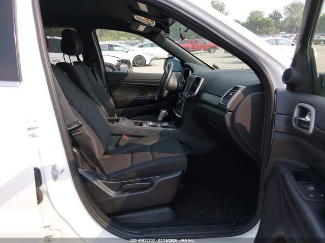 Продажа на аукционе авто 2019 Jeep Grand Cherokee Laredo E 4x4, vin: 1C4RJFAG4KC766818, номер лота: 45622202