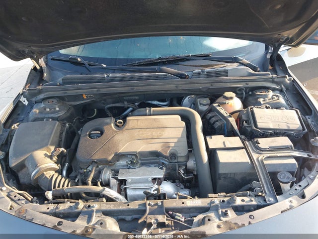 1G1ZE5ST3HF266238 Chevrolet MALIBU 1LT