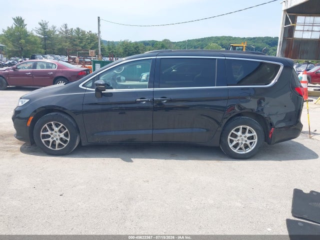 Продажа на аукционе авто 2022 Chrysler Pacifica Touring L, vin: 2C4RC1BG9NR132590, номер лота: 45622367