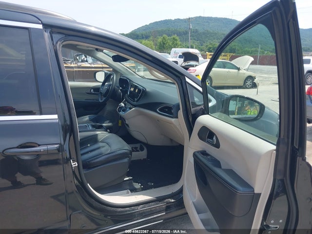 Продажа на аукционе авто 2022 Chrysler Pacifica Touring L, vin: 2C4RC1BG9NR132590, номер лота: 45622367