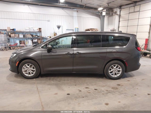 2C4RC1CG8NR132434 Chrysler Voyager Lx