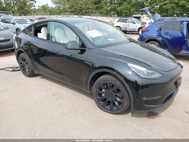 Auction sale of the 2023 Tesla Model Y Awd/long Range Dual Motor All-wheel Drive, vin: 7SAYGAEE8PF902600, lot number: 45622431