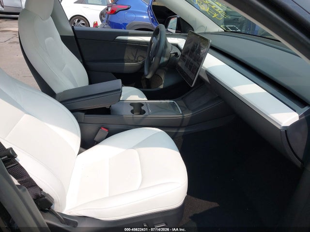 Auction sale of the 2023 Tesla Model Y Awd/long Range Dual Motor All-wheel Drive, vin: 7SAYGAEE8PF902600, lot number: 45622431