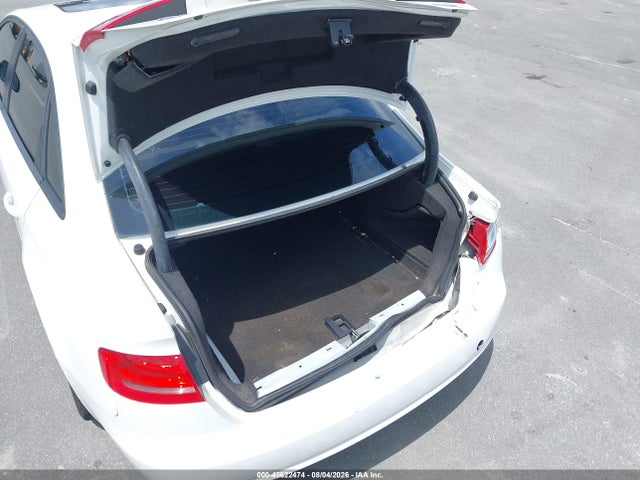 2013 Audi A4 2.0t Premium მანქანა იყიდება აუქციონზე, vin: WAUBFAFLXDN030613, აუქციონის ნომერი: 45622474